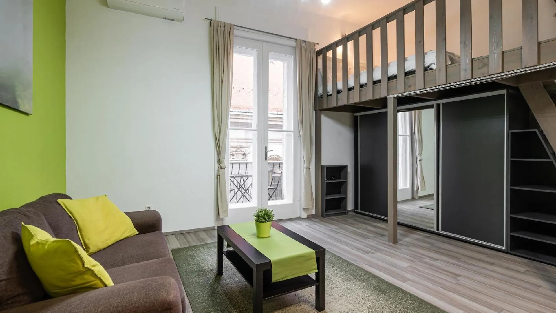 Fashion Fever Studio Budapest Apartman